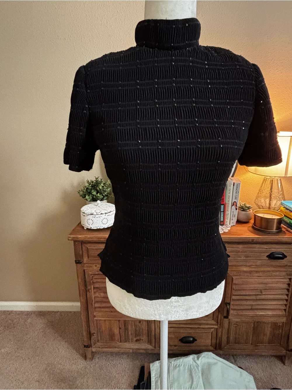 Carmen Marc Valvo Black Short-Sleeve Turtleneck Top